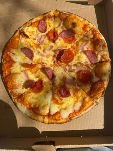 Pizza Carnes Frías