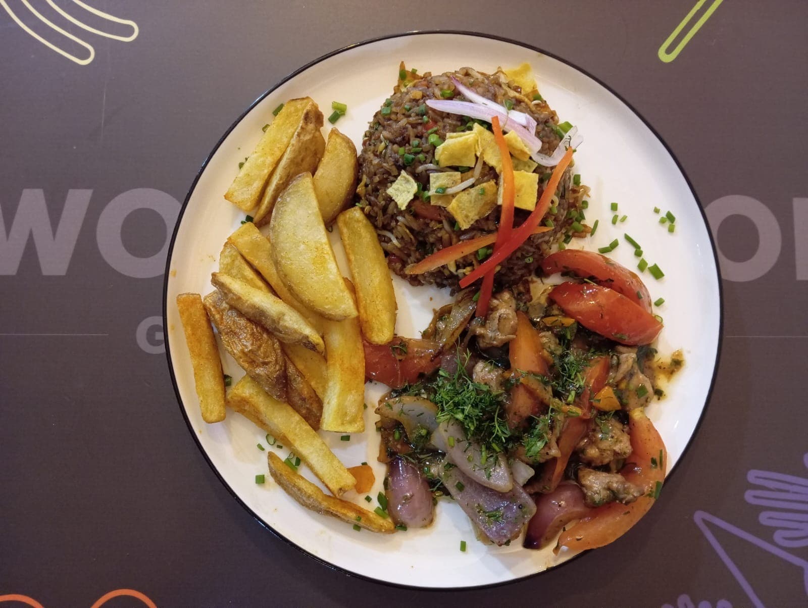 Cerdo Saltado