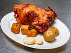Pollo Asado Completo (con Papa, Maduro y Arepa)