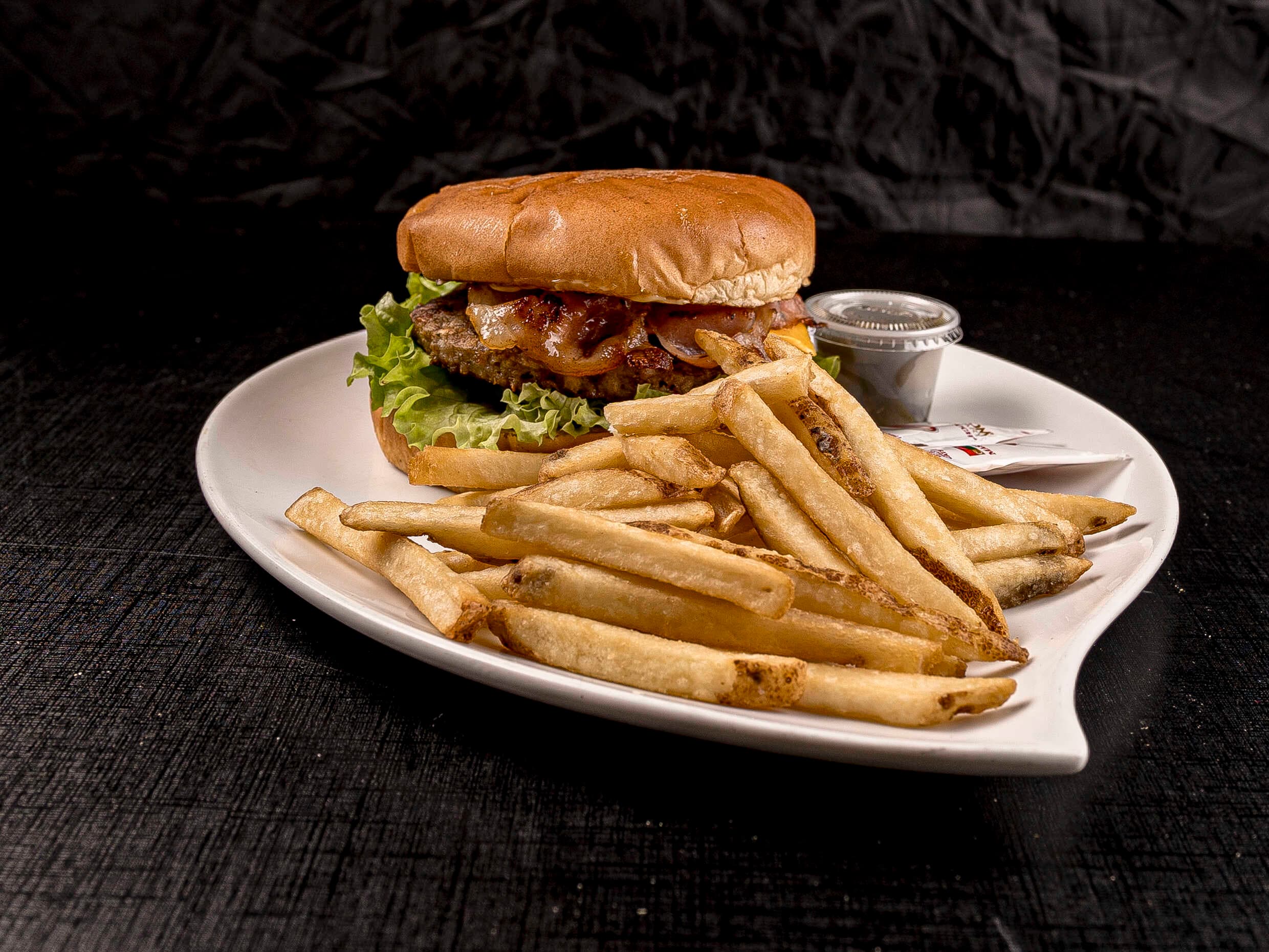 Combo Western burger y fries + french fries beef