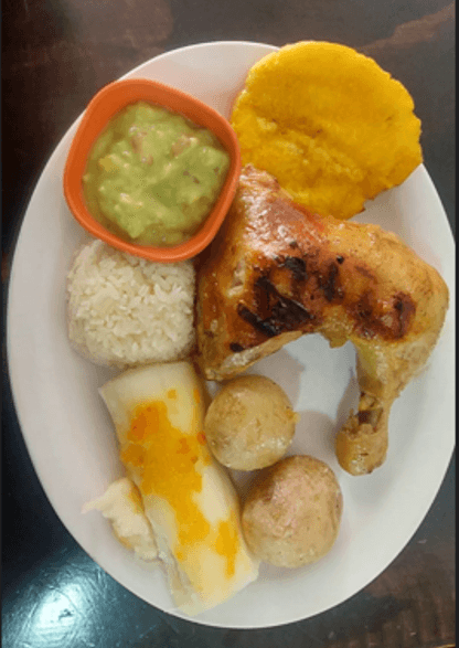 Taza De Sopa + Bandeja Con Pierna Pernil