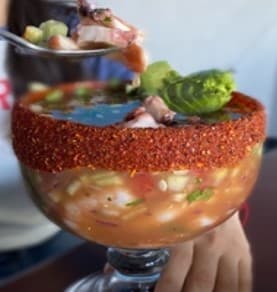 COCTEL DE CAMARON Y PULPO GRANDE