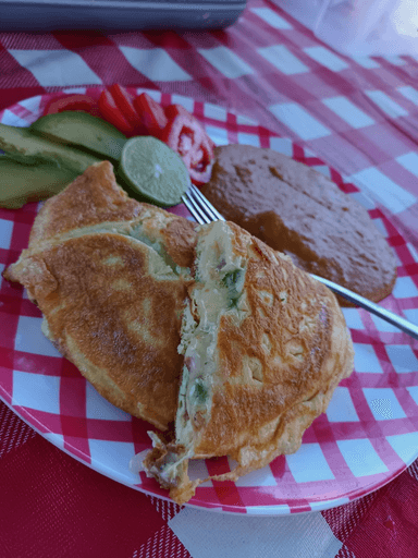Omelette con Pechuga