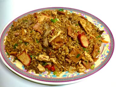 01. Arroz Cantonés medio 广东饭