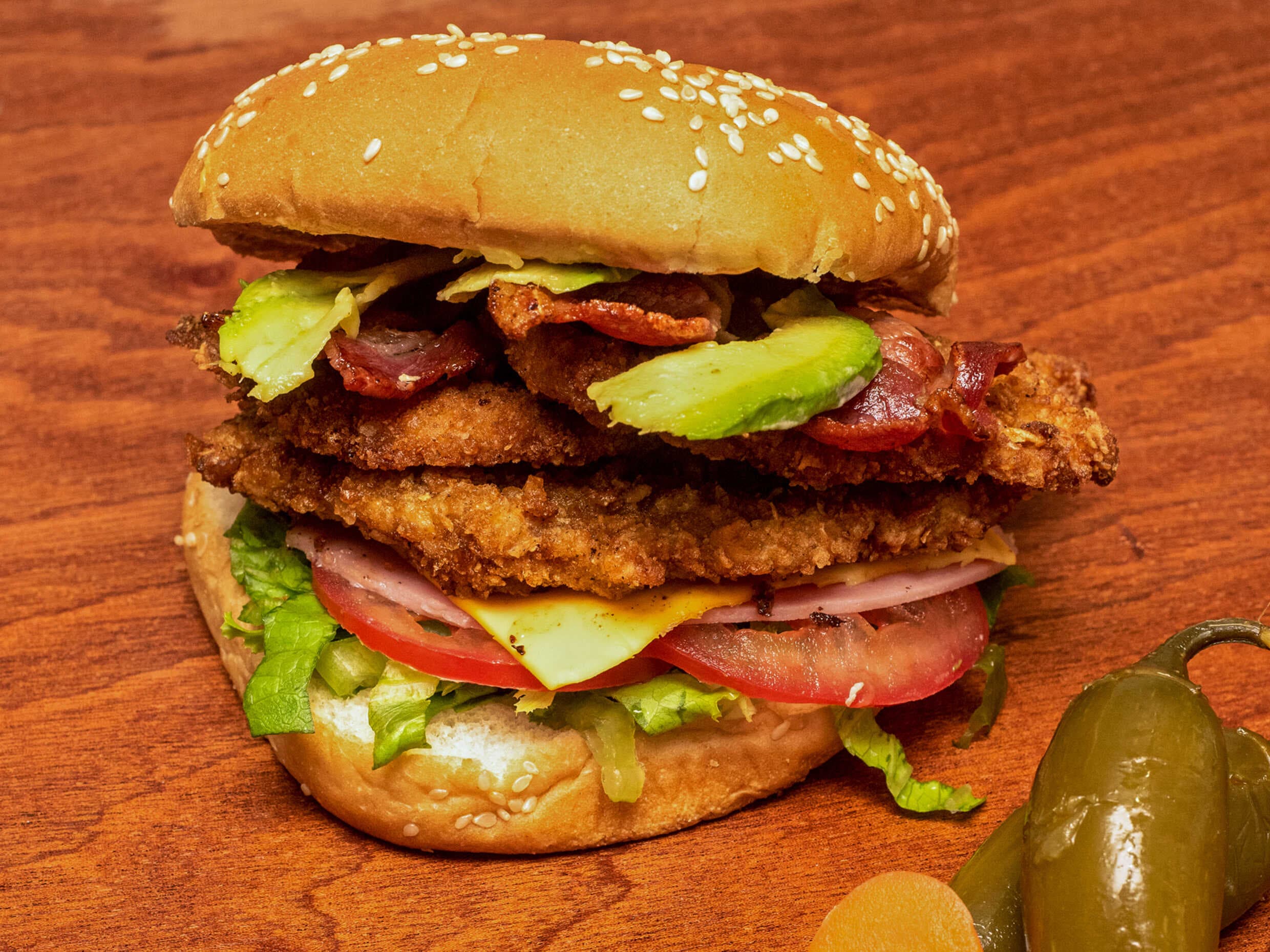 Hamburguesa Pollo + Papas  + Refresco
