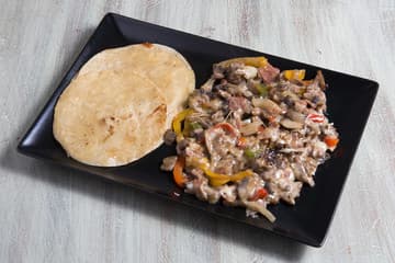 Alambre de Chorizo con Queso