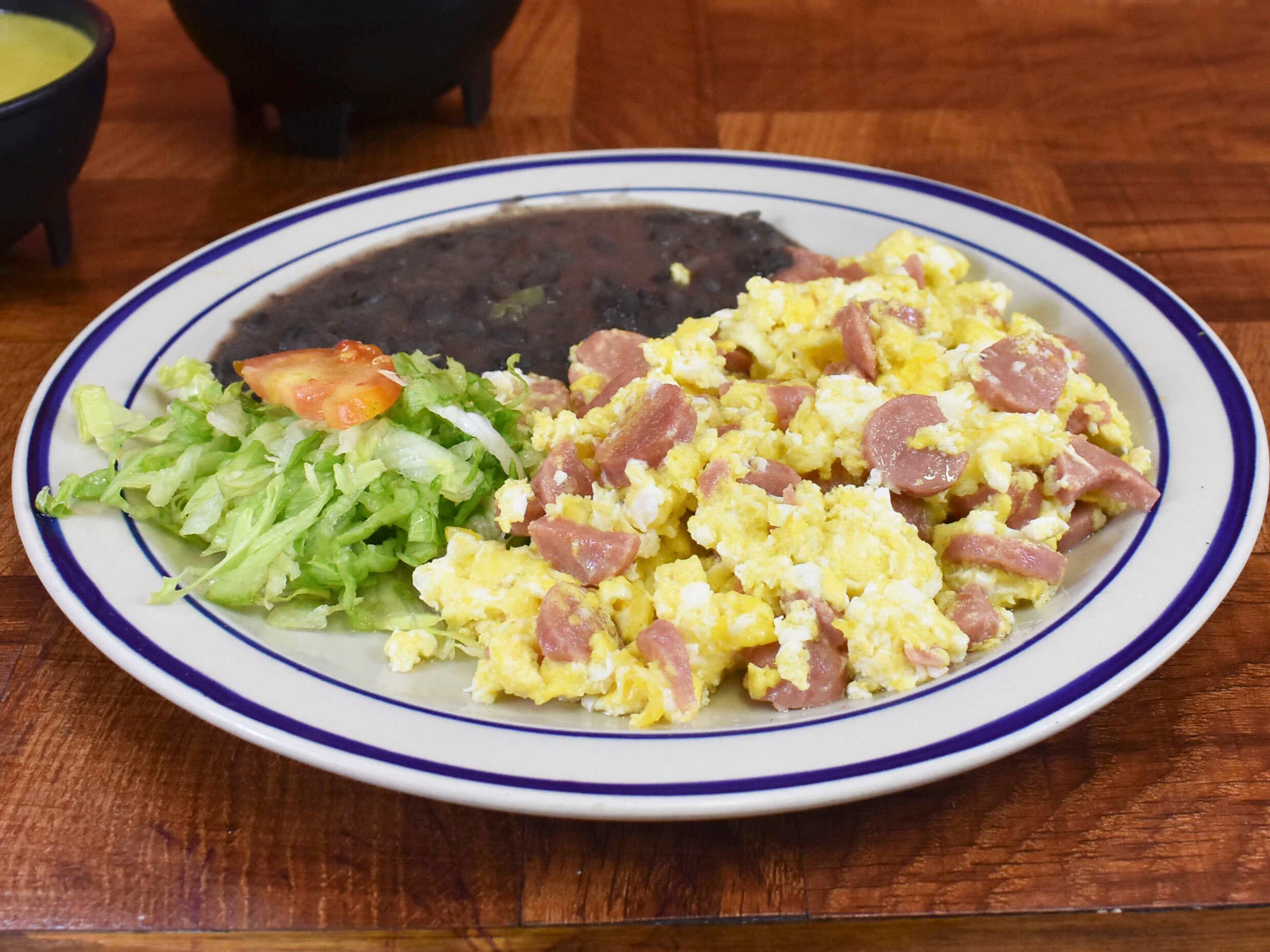 Huevo con Salchicha
