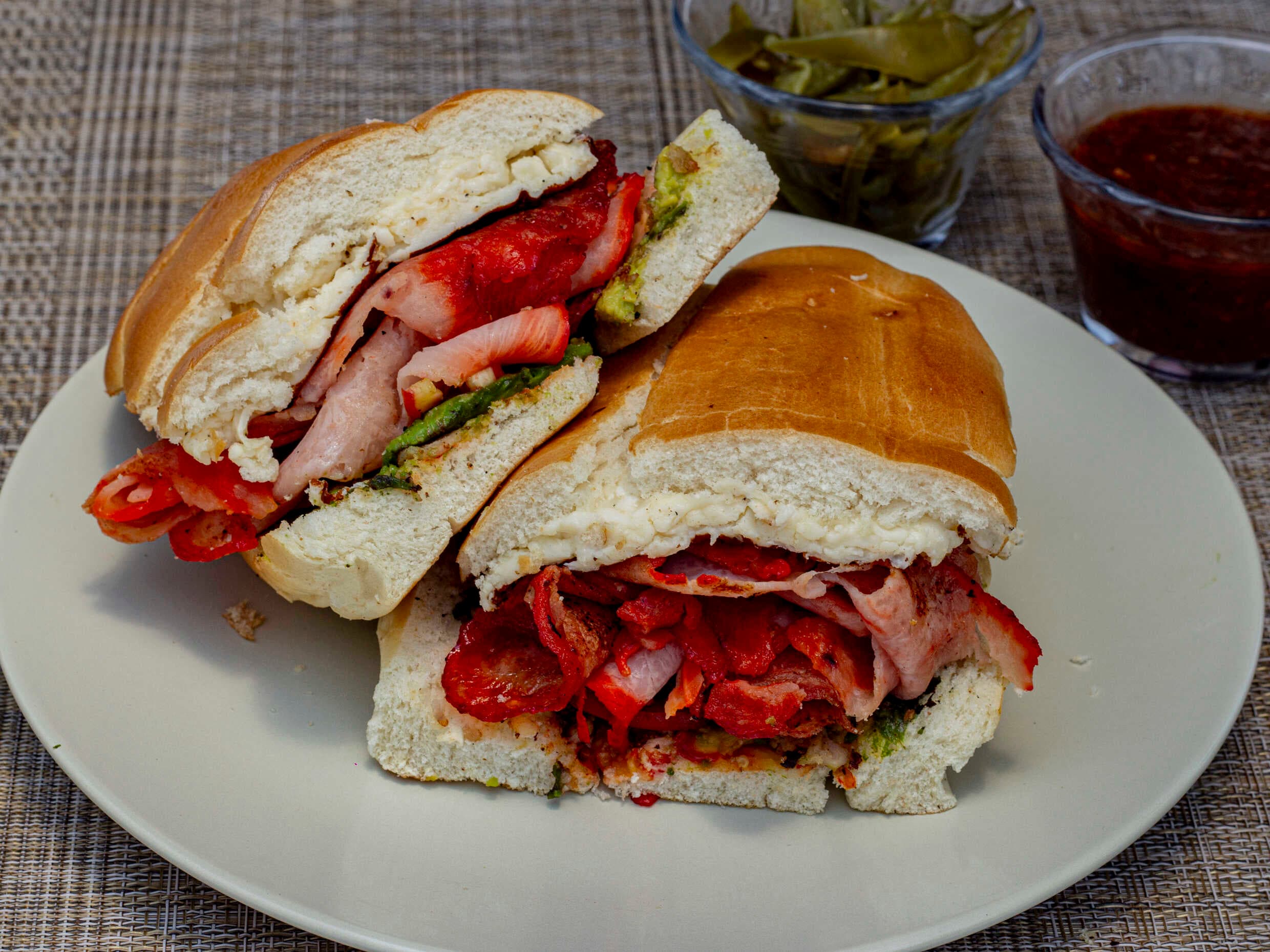 Torta de Salchicha con Queso