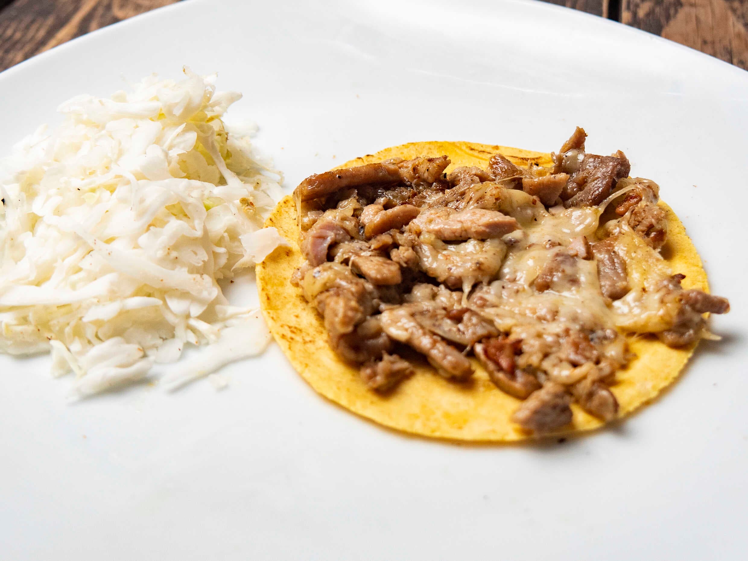 Taco de Maíz de Res con Queso