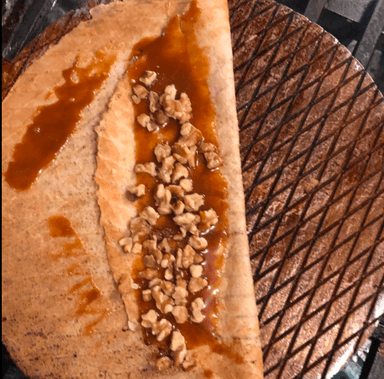 Marquesita de Cajeta y Nuez