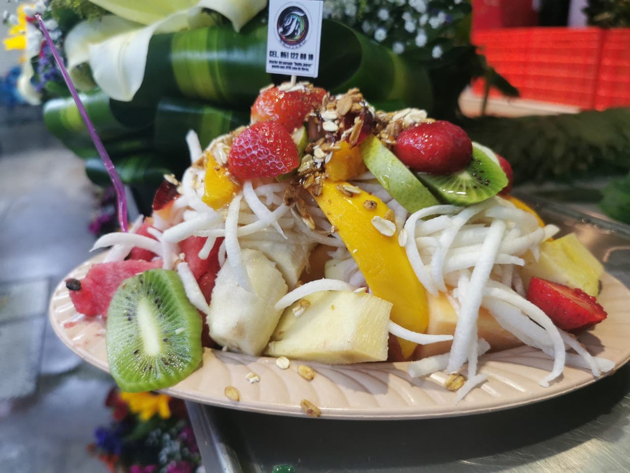 Cóctel de frutas mediana/miel y granola