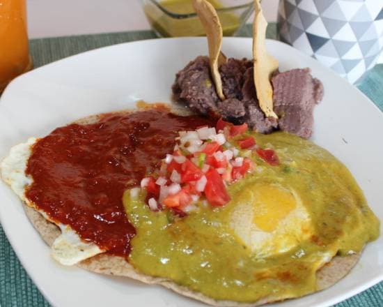 Huevos Divorciados