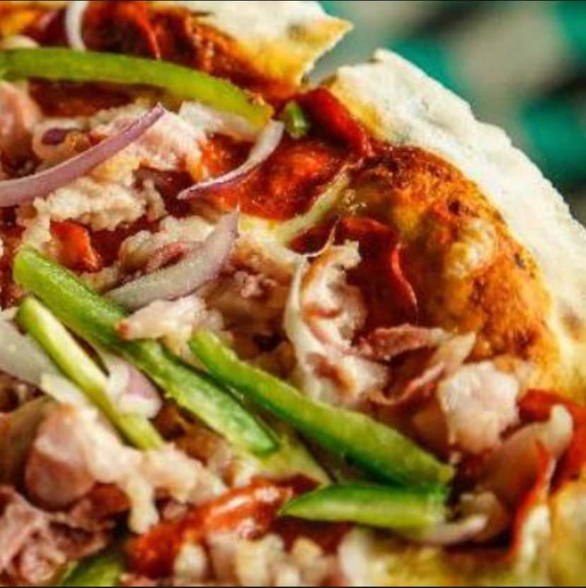 Pizza Carnes Frias
