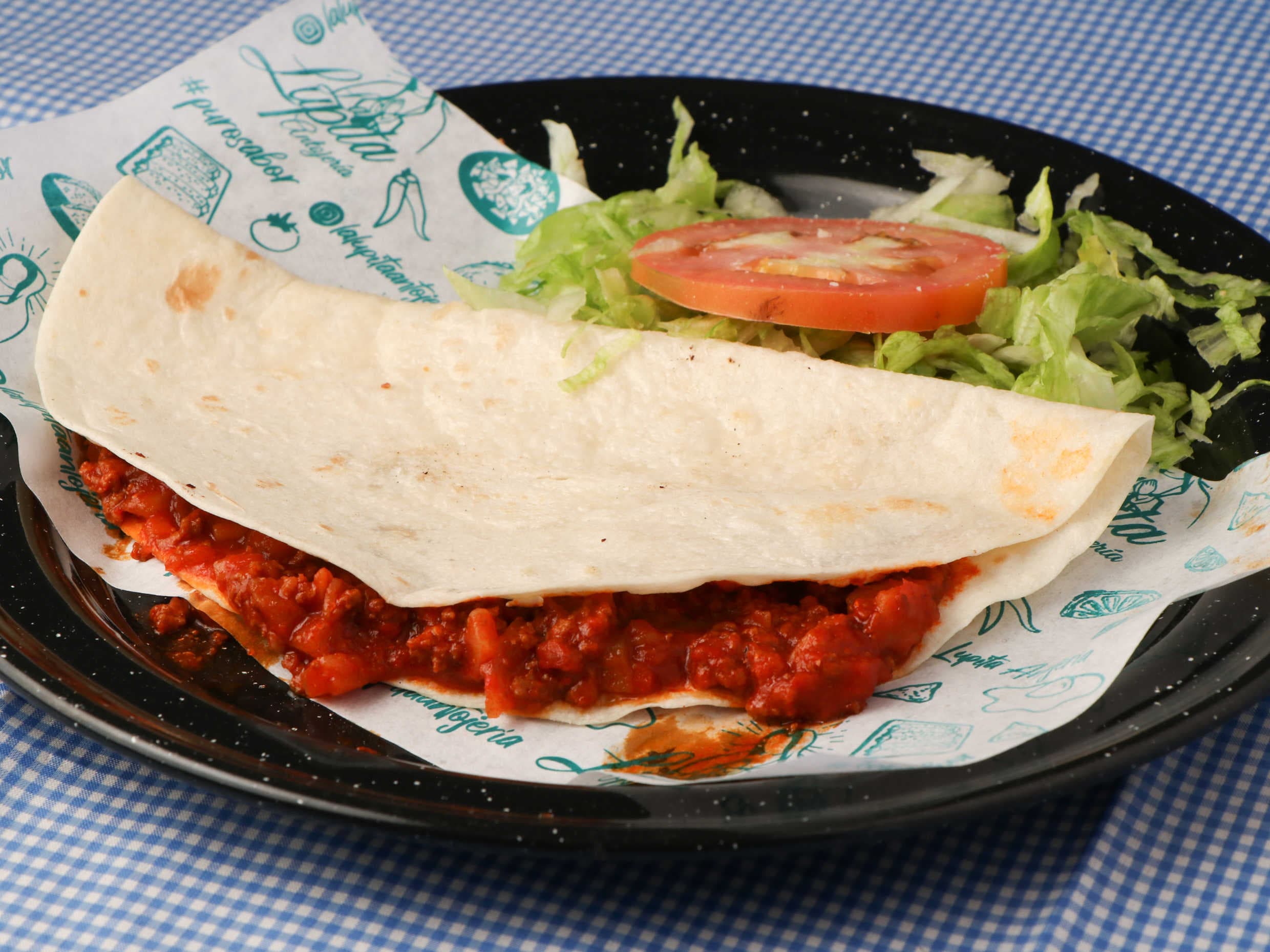 Quesadilla con Guiso