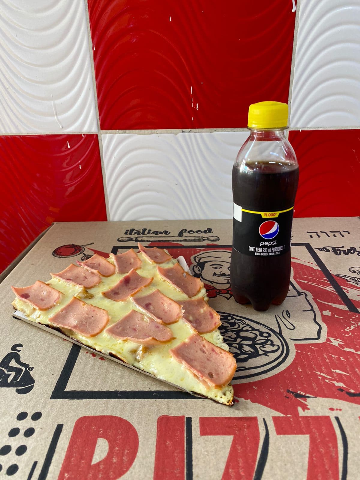 Porcion de Pizza + Gaseosa 250 ML