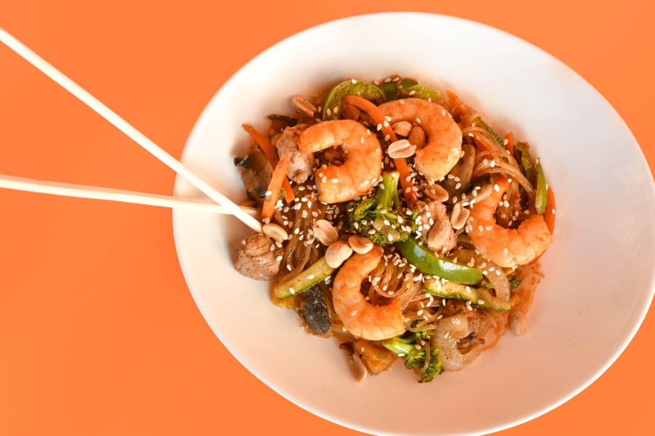 Wok Fideo Chino con Camarón