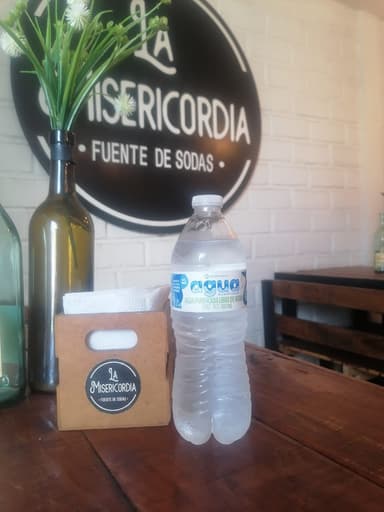 Agua natural de 500 ml