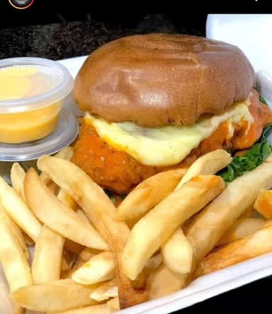1 Classic Burger + 1 Litro de Té