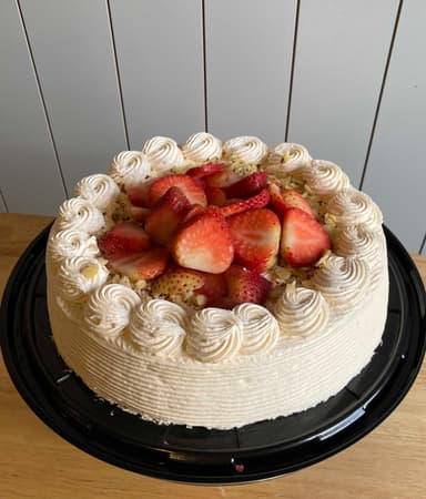 Pastel Shortcake de fresas 14-15 personas *