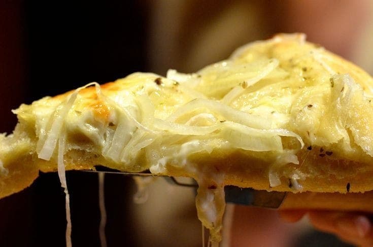 Pizza Fugazetta Familiar