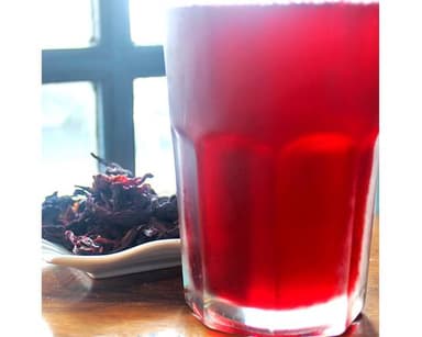 Agua de Jamaica y Menta