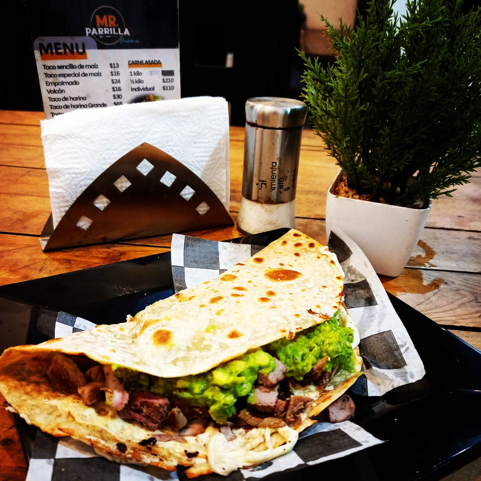 Taco de Harina Grande