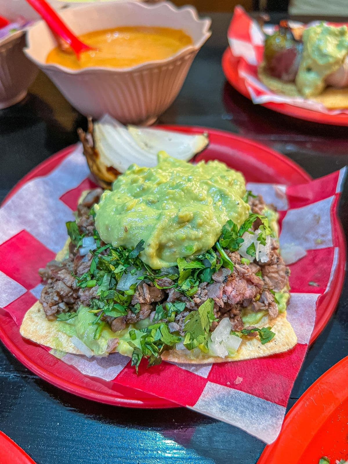 Tostada de Carne Asada