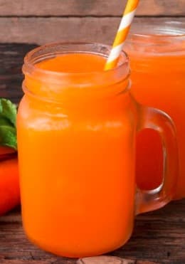 Jugo de zanahoria.