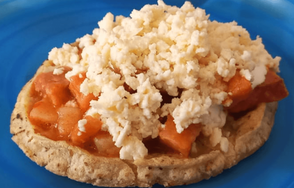 Sope con Guisado