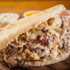 Combo Arepa con Todo + Postobon 400ml