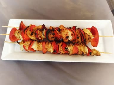Menú Infantil: Pincho de Pollo+Francesa+Jugo+Helad