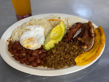 Bandeja Paisa