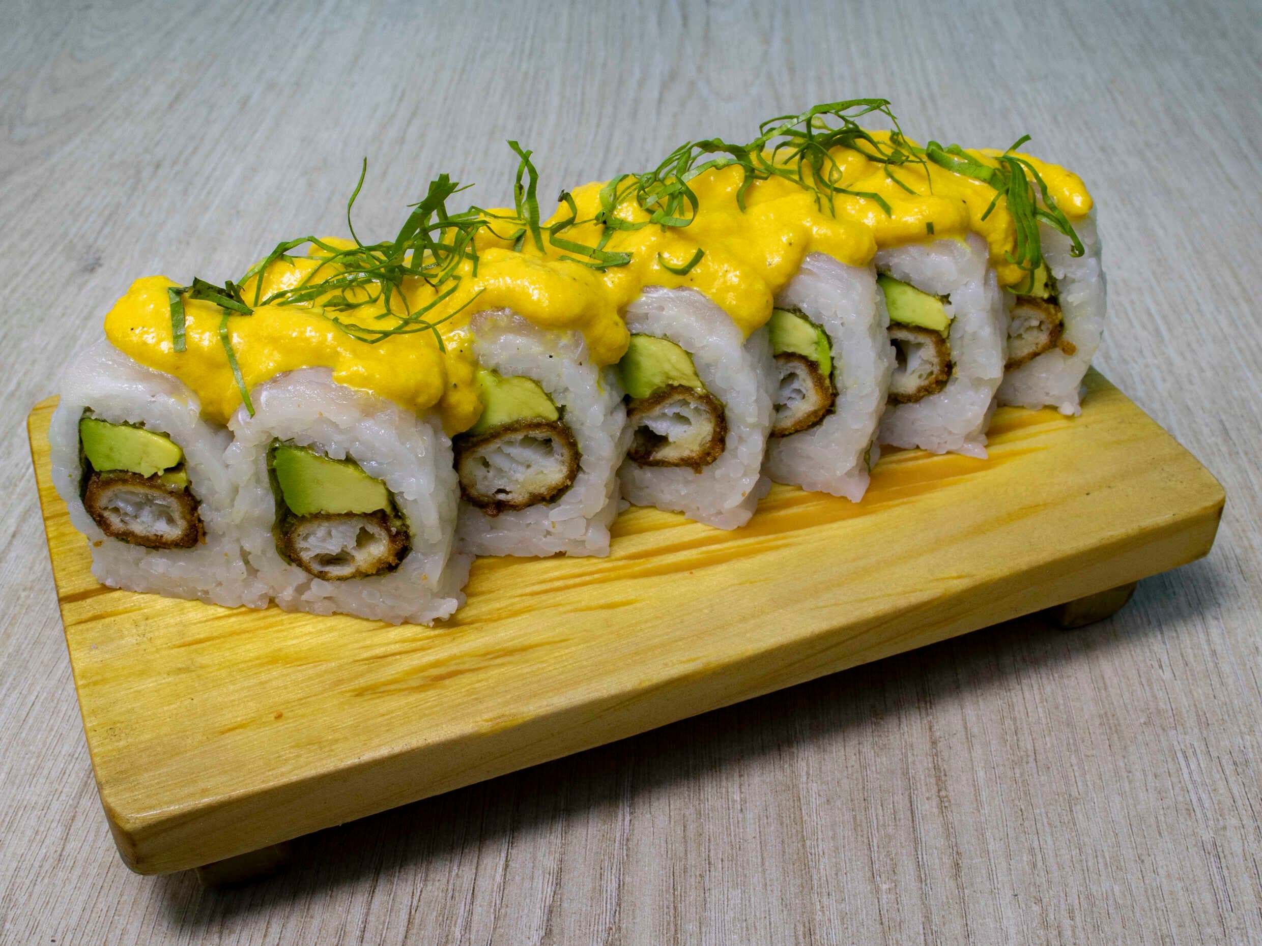 Combo(12unidades makis california + gaseosa)