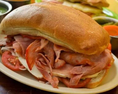 Torta de Pierna Española