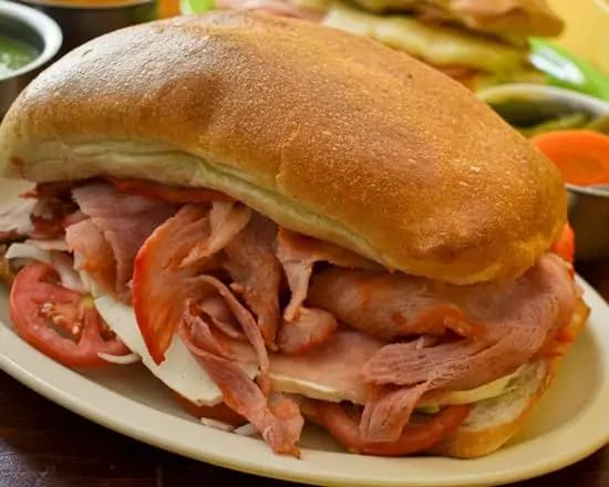 Torta de Pierna Española