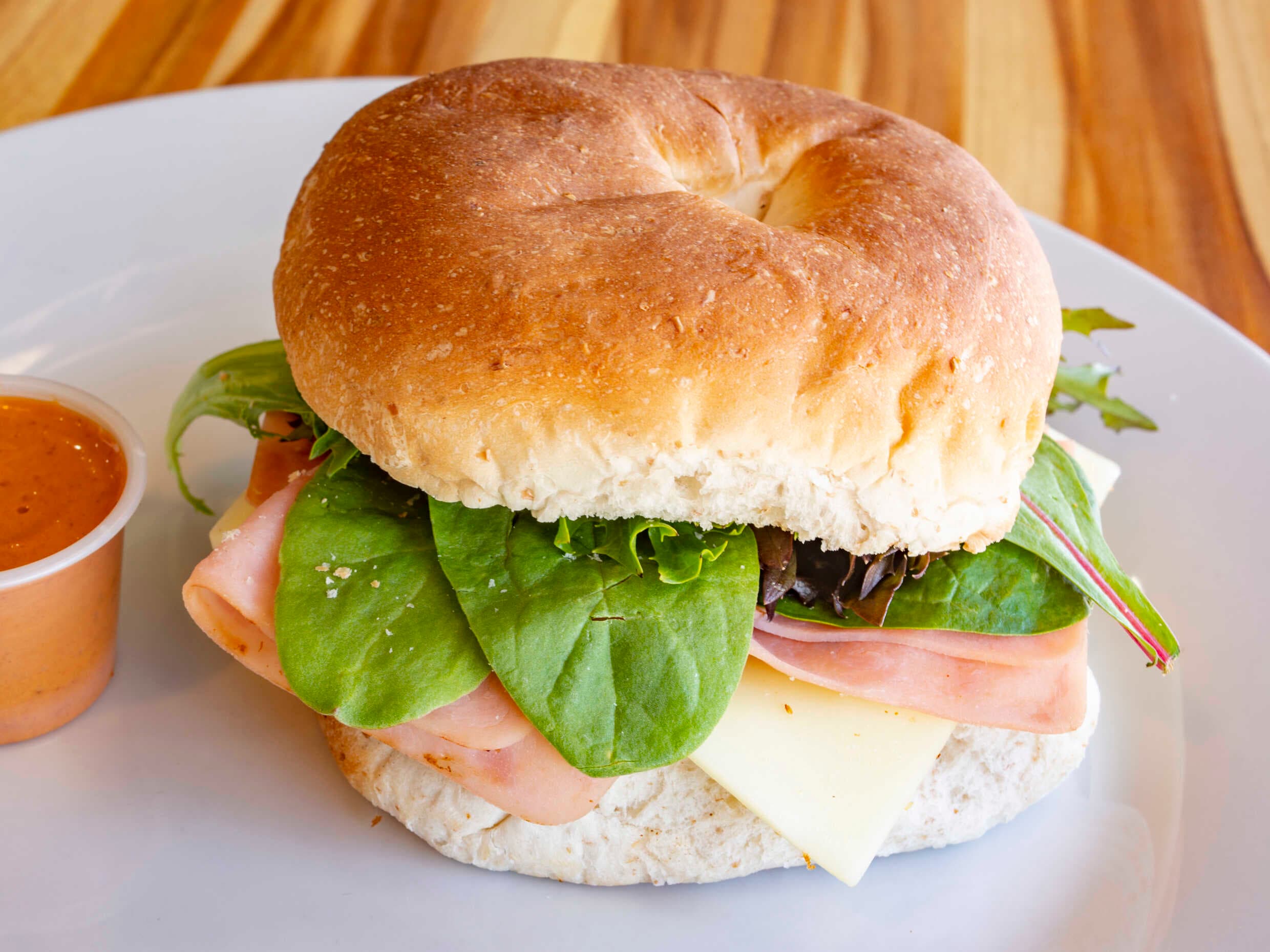 Combo Bagel Clasico + Papas y Limonada