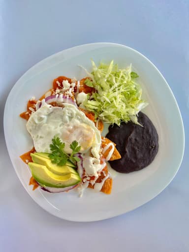 Chilaquiles con Pollo