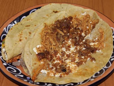 Combo (3 Quesadillas+ Agua)