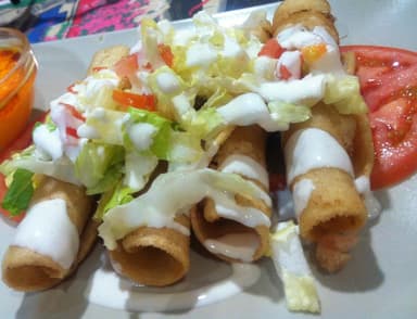 Flautas + Agua 1 litro