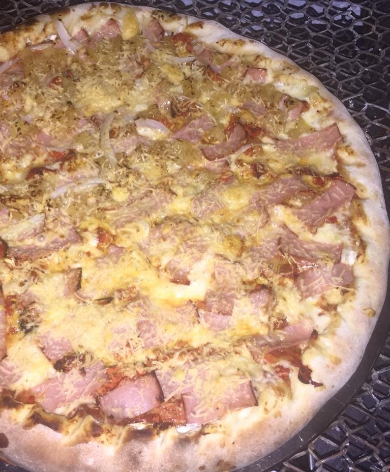 Pizza Mamma Mia + Refresco 2 Lt