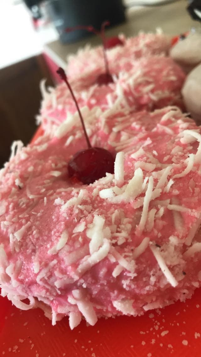 Frutos Rojos con Coco y Cereza