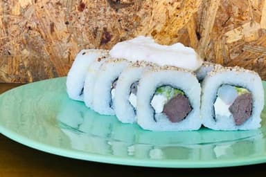 Maki Mar y Tierra