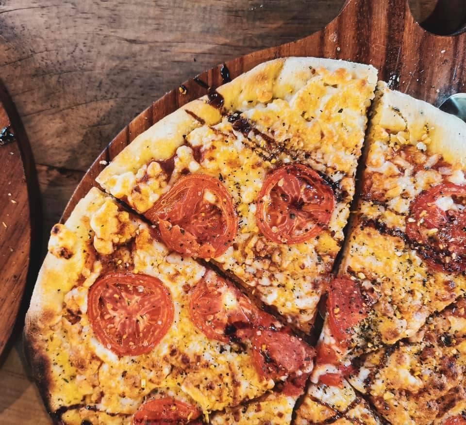 Pizza 4 Quesos