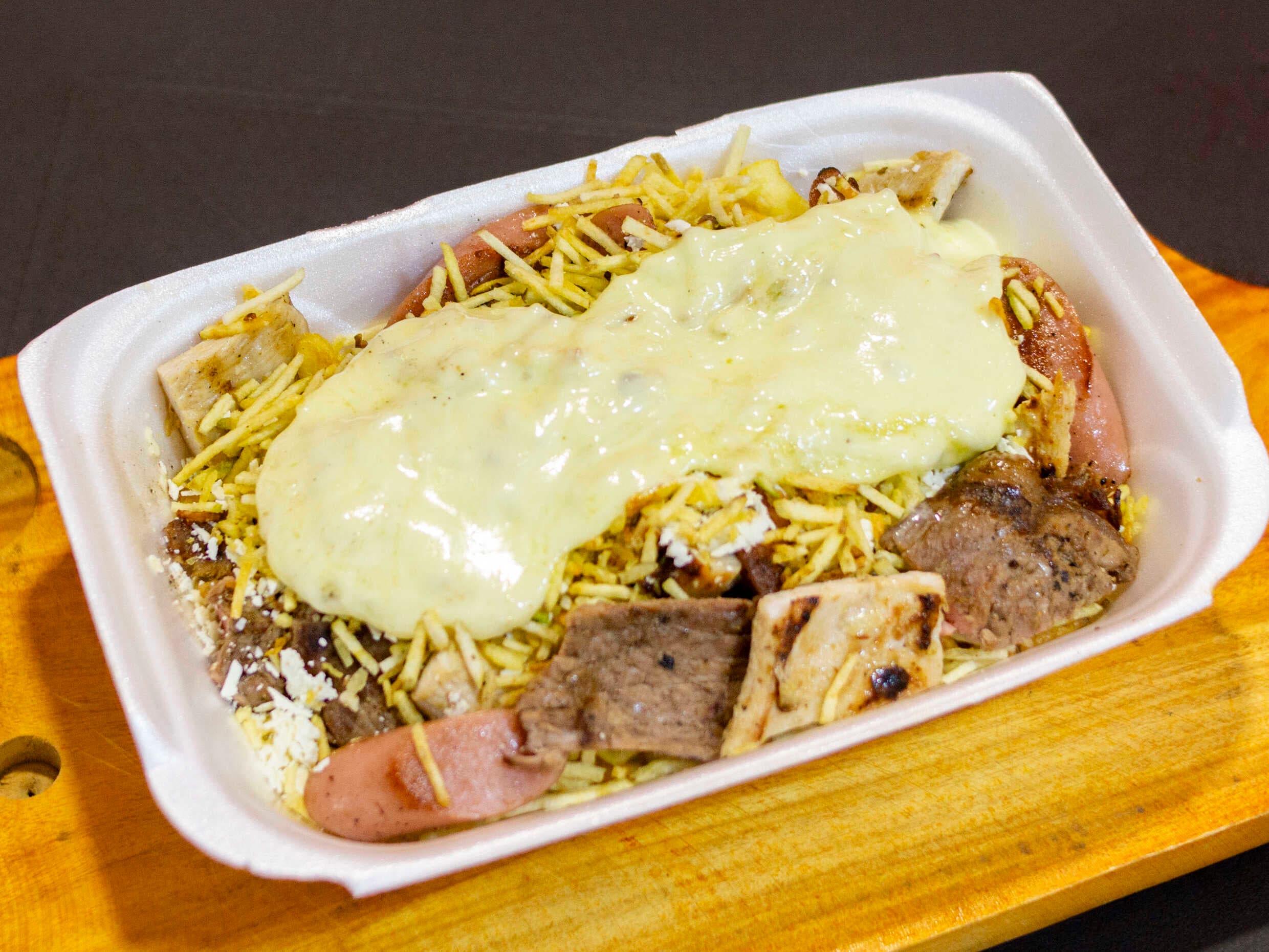 Salchipapa Pollo Carne
