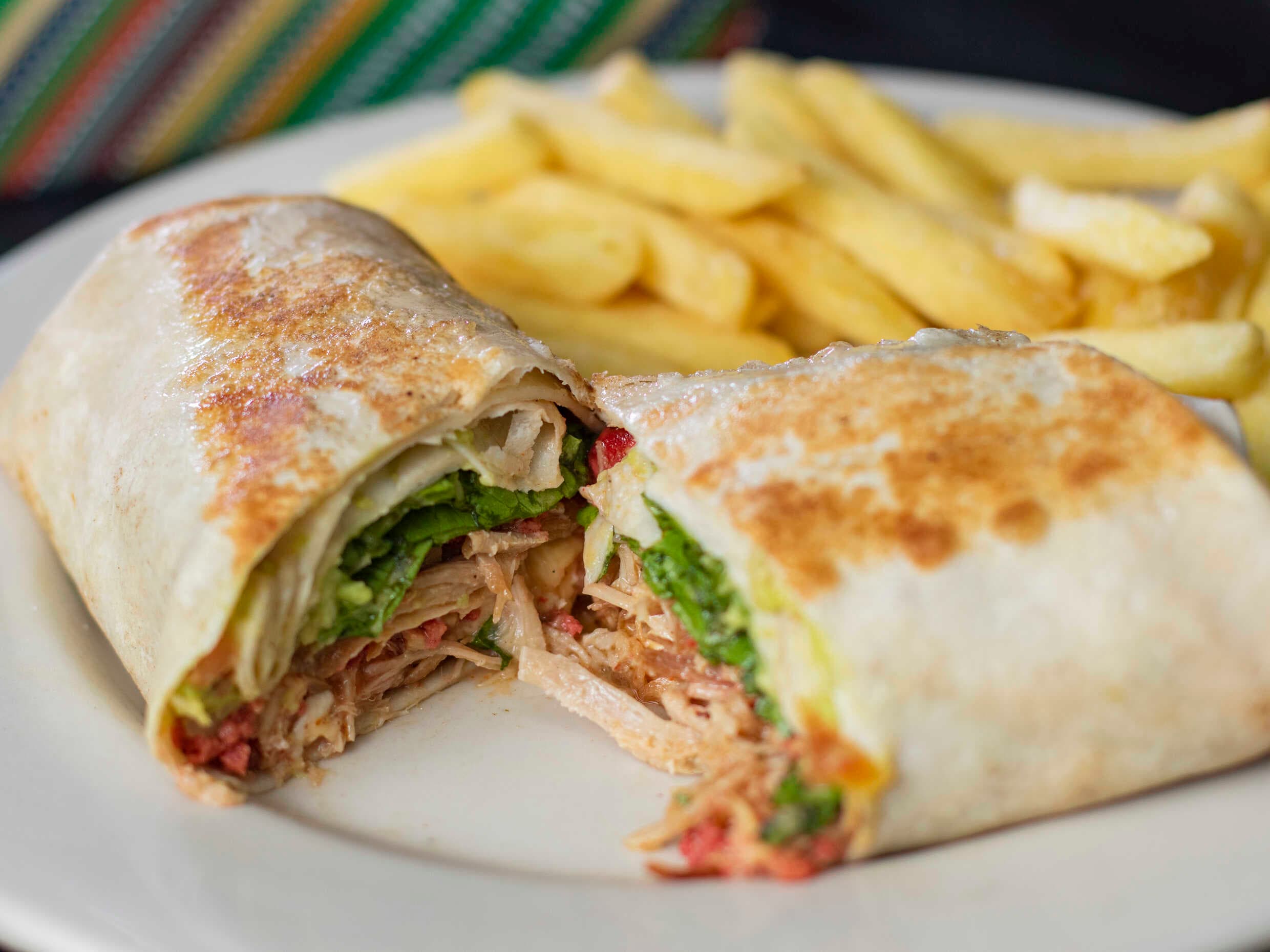 Combo 4: Burro + Bebida + Papas