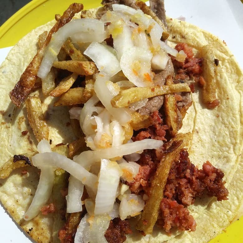TACO DE LONGANIZA ( 1 pza)