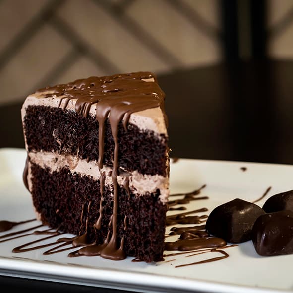 Rebanada de pastel de chocolate