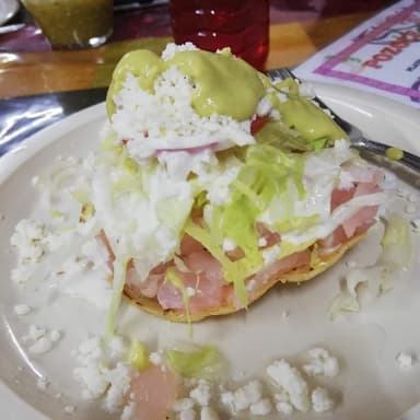 Tostada de Pata de Res
