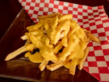 Papas con Queso y Tocino