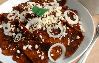 Chilaquiles Enmolados